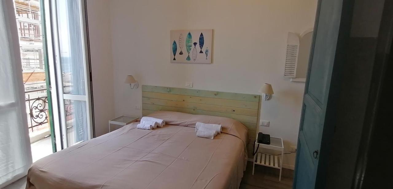 Hotel La Tavernetta فاراتسي المظهر الخارجي الصورة