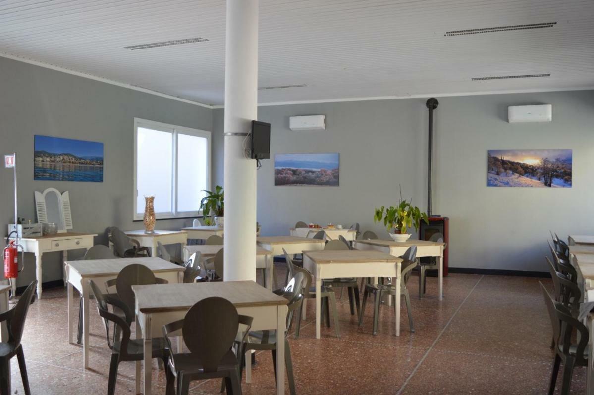 Hotel La Tavernetta فاراتسي المظهر الخارجي الصورة
